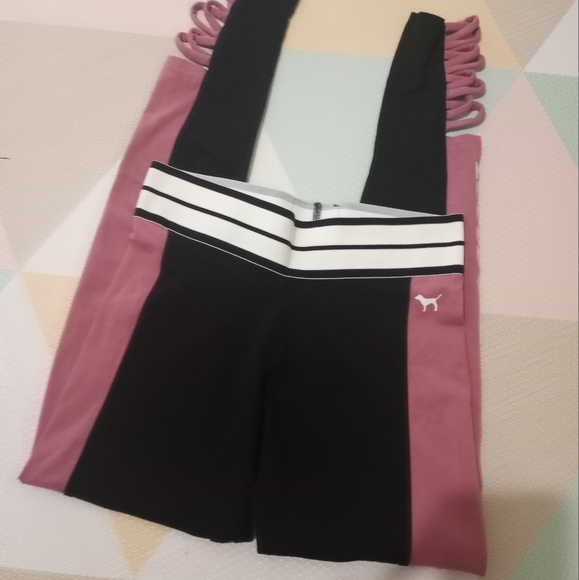PINK VS YOGA LEGGING Size Small - Picture 2 of 9